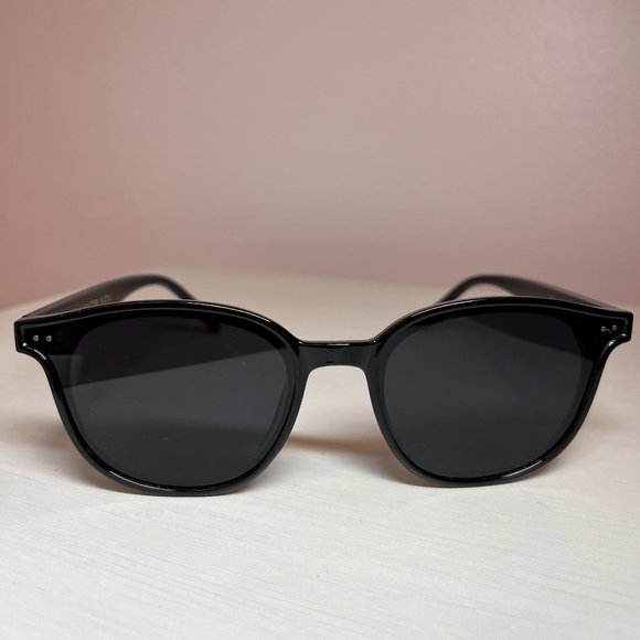 GENTLE MONSTER Accessories - Gentle Monster Lang 01